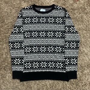 Classic/Club Black & white patterned sweater Size 14/16